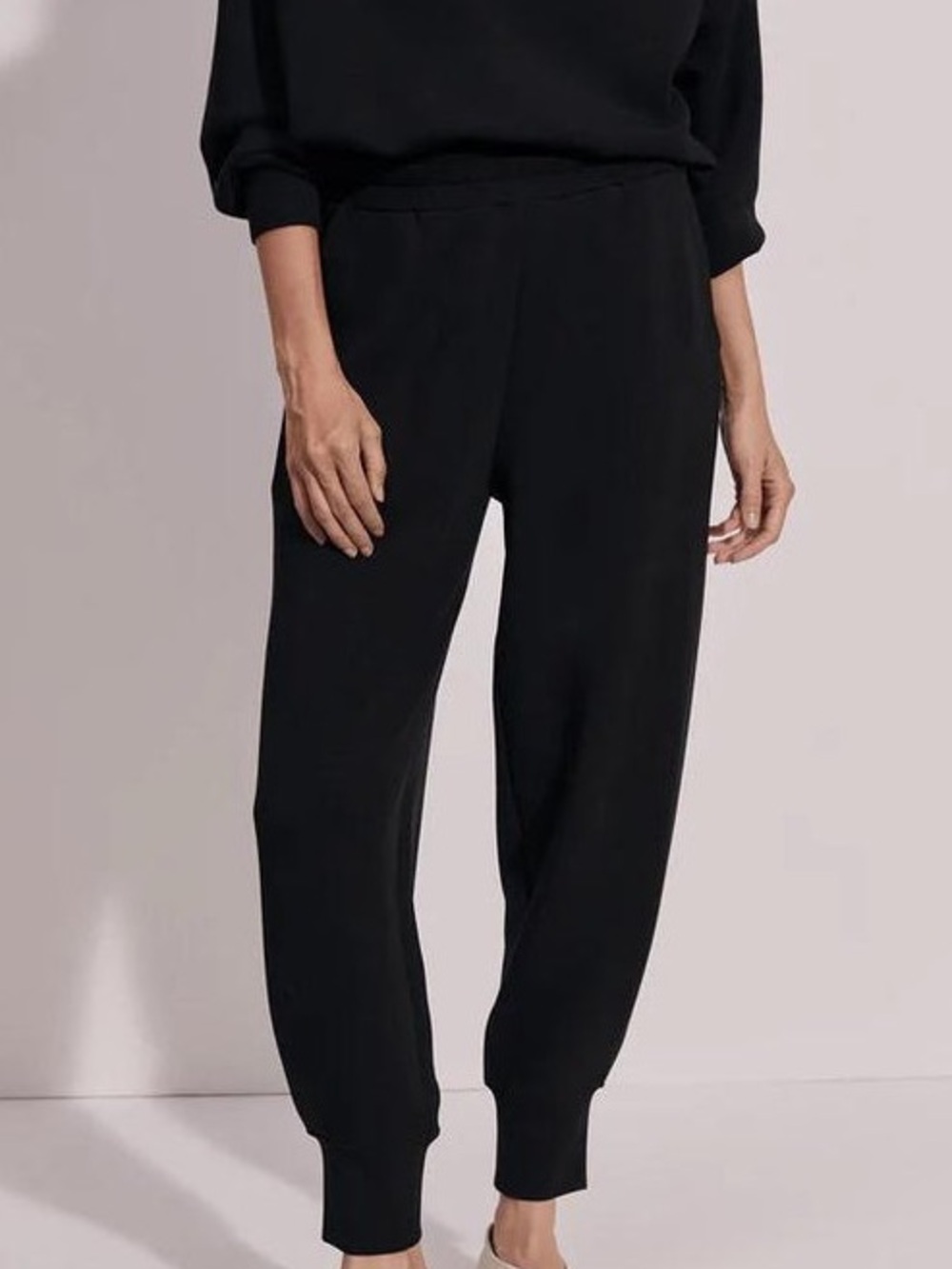 Varley Double Soft Black Relaxed Cuff Jogger Pants